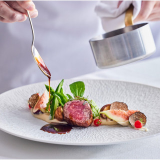 おもてなし重視◎こだわり和牛贅沢試食×上質大聖堂×150万特典