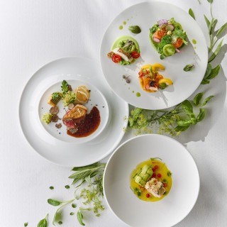 和風のアレンジ「フレンチジャポネ」のコースは幅広いゲストの方から好評。