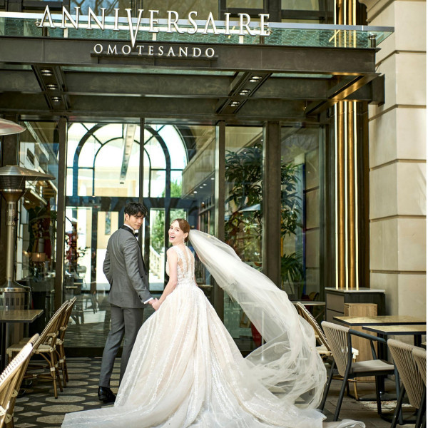 街にもウェディングの舞台を広げることで生涯忘れられない、特別な時間をお届けします。