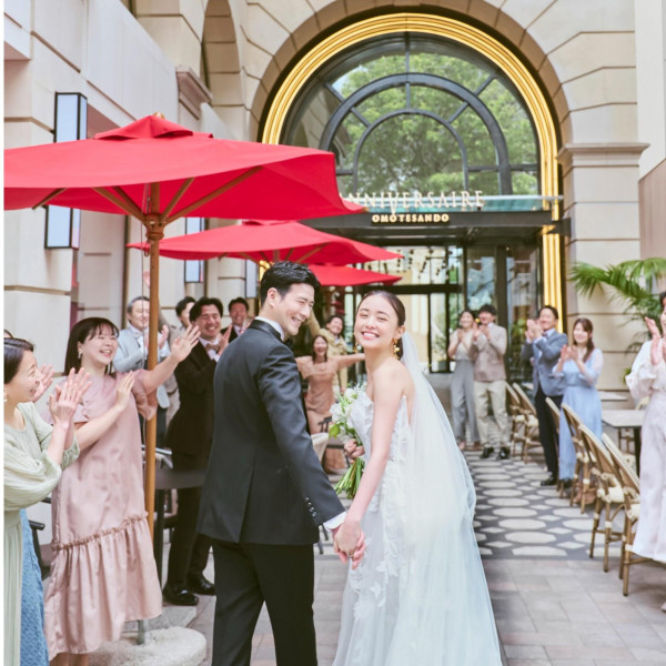 街にもウェディングの舞台を広げることで生涯忘れられない、特別な時間をお届けします。