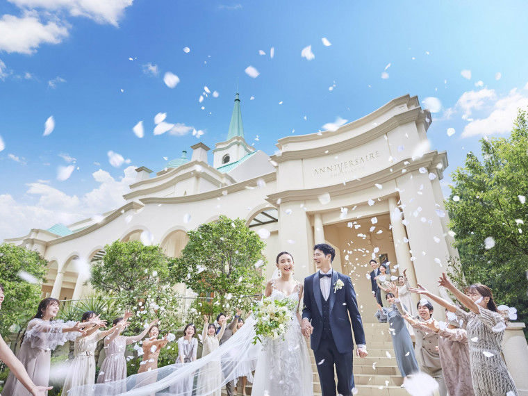 【表参道駅徒歩10秒】花嫁憧れの独立型大聖堂＆6つの貸切会場