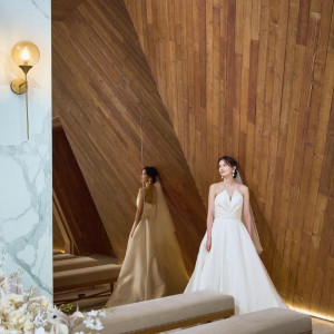 ふとした瞬間も絵になる美しいチャペル|アーフェリーク白金/テイクアンドギヴ・ニーズウェディングの写真(55834828)