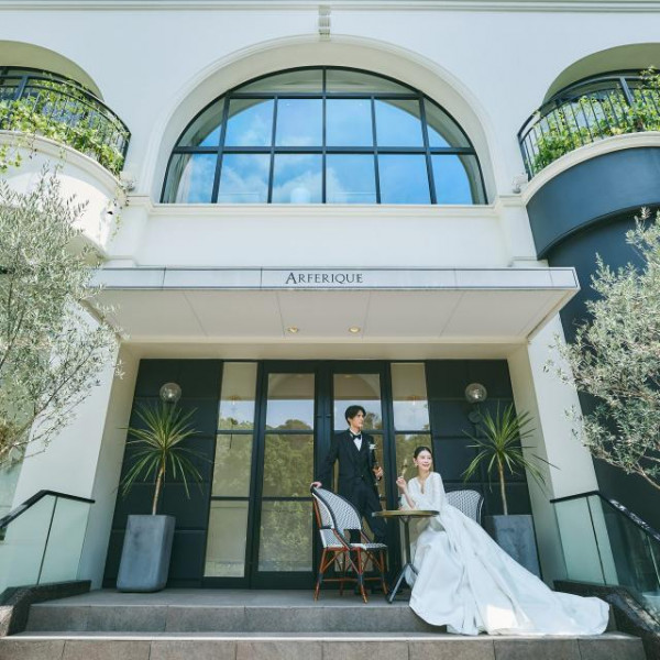 天井高10mのチャペルに響き合う 音と光のハーモニー