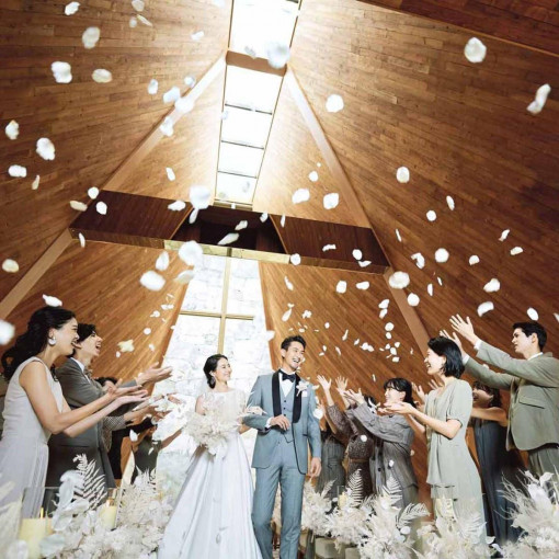 アーフェリーク白金/テイクアンドギヴ・ニーズウェディング