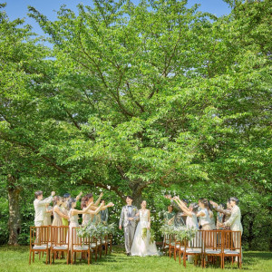 ガーデン人前式もできる|ララシャンス 博多の森の写真(55857970)