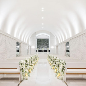 白基調のチャペル|ララシャンス 博多の森の写真(55856580)