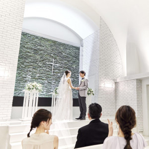 祭壇で愛を誓う|ララシャンス 博多の森の写真(55856581)