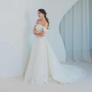 憧れの「ISAMU MORITA・JILL STUART・ハツコエンドウ・蜷川実花」を始め、世界的に支持されるドレス