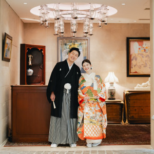 華やかな和装スタイル 美食と自由度の高いウエディングを|レストランひらまつ博多の写真(50811175)