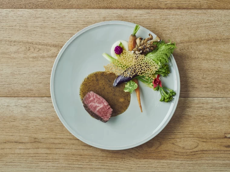 ゲストが楽しめる料理と食材にこだわった石窯フレンチ