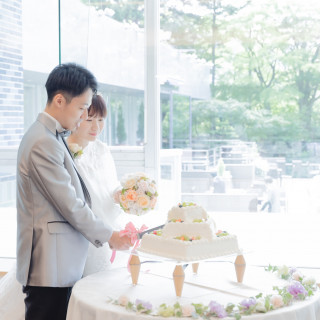 王道の”ケーキ入刀”♪
