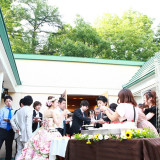 大自然に包まれながら、大切なゲストと過ごす幸せに満ちたガーデンウエディング