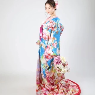 お気に入りの1着を見つけてください。