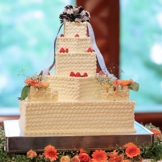 世界にひとつだけの、ウエディングケーキ