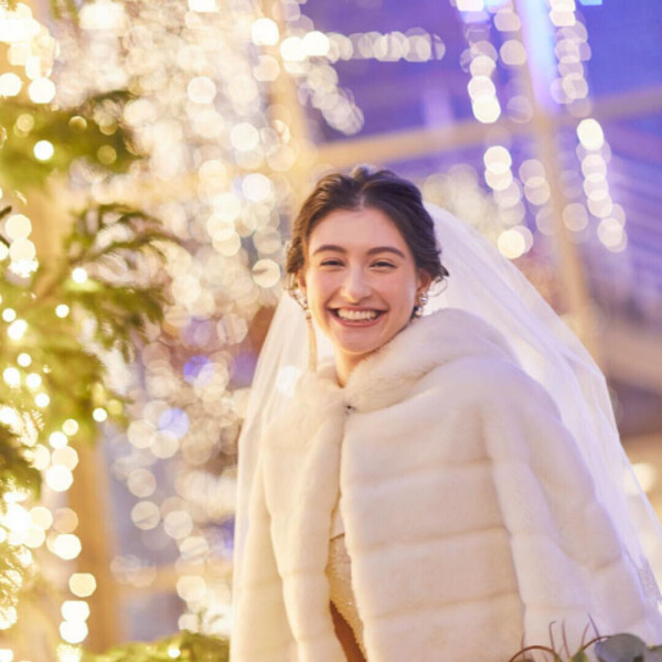 イルミネーションや真っ白な雪など季節ならではの演出を楽しんで