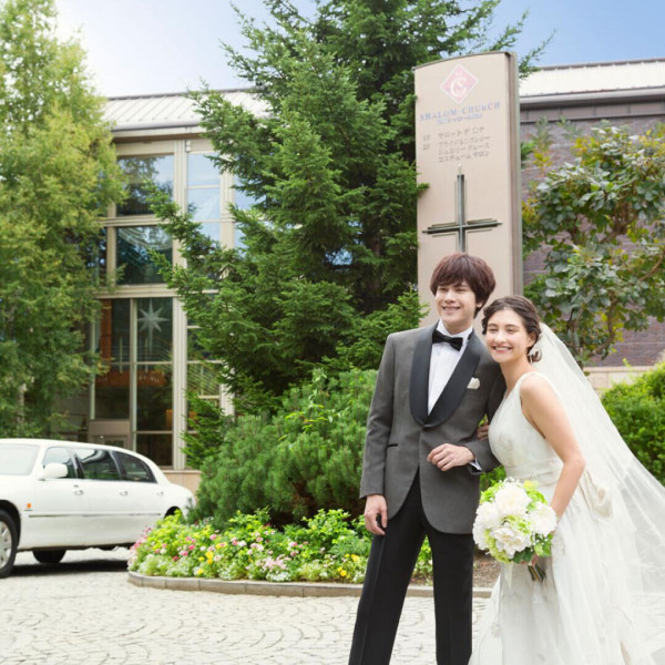 藻岩シャローム教会周辺には自然豊かな魅力的なロケーションフォトスポットで、とびきりの一枚を。