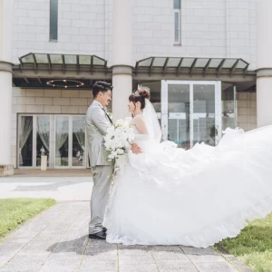 お天気が良い日は会場の外でもお写真撮影可能です♡|ベルクラシック帯広の写真(44986189)