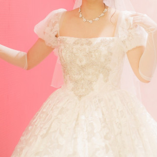 プリンセスラインのホワイトドレス
