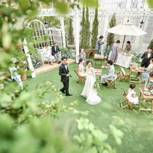 挙式のあとはガーデンでアフターセレモニー|東京アフロディテの写真(55761981)