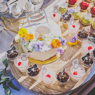 美味しいフルーツをたっぷり使った人気のデザイン。写真映えも◎