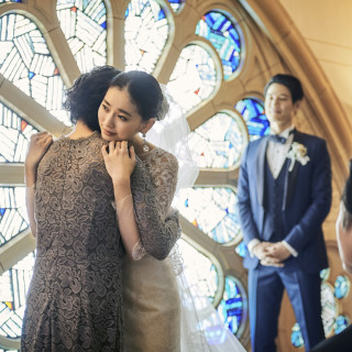ゲストや家族と距離が近いチャペルでは感謝の気持ちがしっかり優しく伝わります。