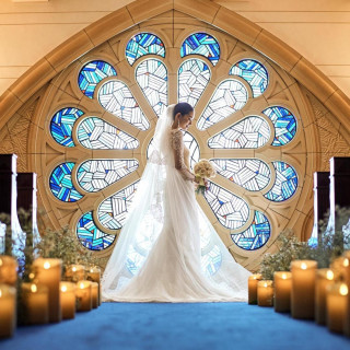 【ドレス特典×青ステンド】感動チャペル体験&絶品コース試食付