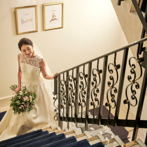 銀行だった建物をリノベーション