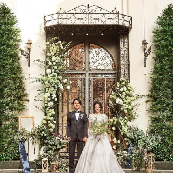 東京駅から車で5分の好立地。珍しい一軒貸切タイプの結婚式場でプライベートウェディングをご提案