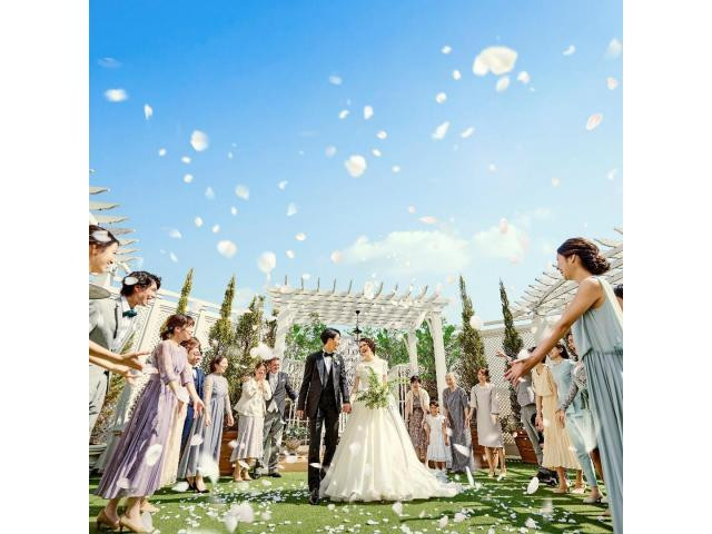 【東京駅エリアでは希少】開放的屋上ルーフトップガーデンで叶う多彩な演出