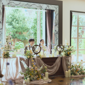 窓の向こうに広がる、緑いっぱいのガーデンは心地よくリラックスできる空間|グランシャリオの写真(55201395)