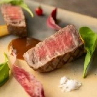 デュオ・グランシャリオへご来館されたおふたりへ「黒毛和牛＆のど黒メイン試食」をプレゼント♪