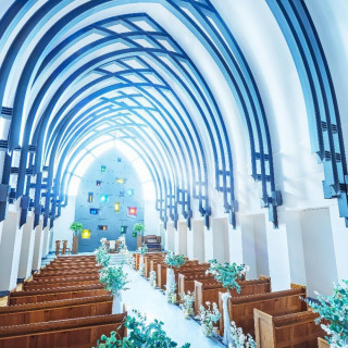 【年末SP◆豪華ディナー券＆30万特典】憧れドレス×光の洗練チャペル