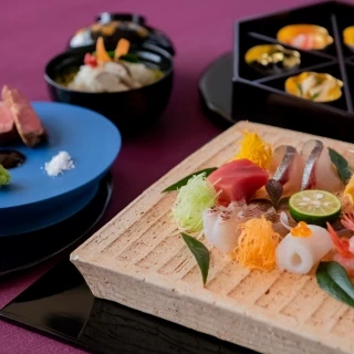 料亭の味をご結婚式で。ゲストの期待を常に上回る『感動するお料理』をご提供いたします。