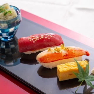 和洋折衷のコース料理をご用意。シャリからこだわり抜いた寿司は老若男女問わず大人気！