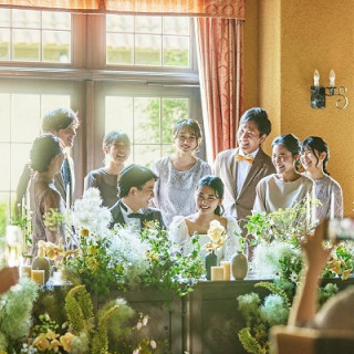 ゲスト様とお食事や会話を倒し見ながらパーティー