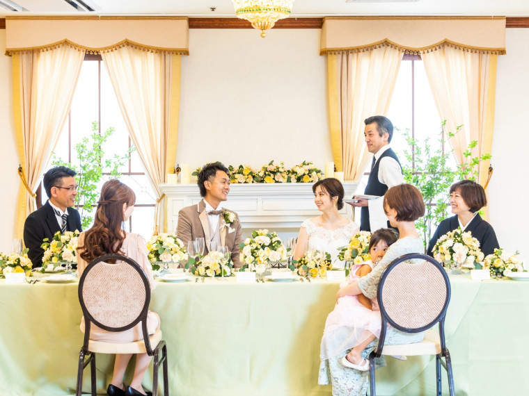 家族や親しい人だけで過ごす、心温まるウェディング