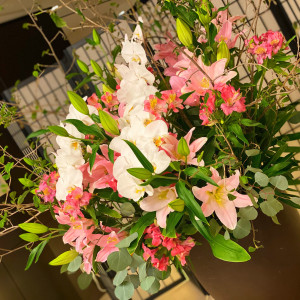 ご来館いただくお客様をお迎えするのは、季節のお花や煌びやかな打掛♪|石巻グランドホテルの写真(10118750)