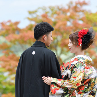 和装のロケーションフォトは、四季折々の季節と日本の文化を感じる素敵な1枚に♪