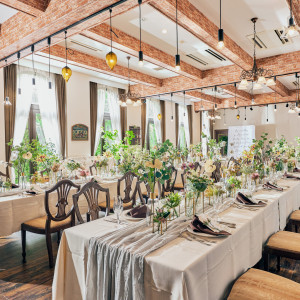 少人数のお食事会におすすめな、緑溢れる心地良い会場「フェンテ」|迎賓館シェーナ～PARTIR KYOTO～の写真(31870225)