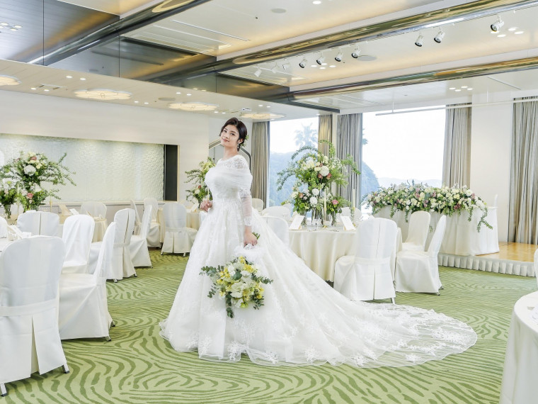 洗練されたプロの匠の技で、 光り輝く一日をサポート