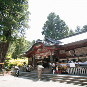 富士山の世界文化遺産登録の1つ「北口本宮冨士浅間神社」の御神前で行う挙式も承っております。|ハイランドリゾート ホテル＆スパの写真(52361136)