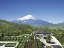 富士の自然に抱かれた
リゾート・ウェディング
～気持ち伝わる結婚式～
