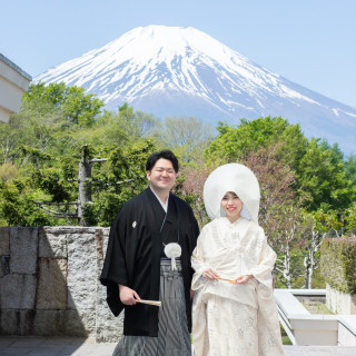 【5月】富士山フォト
同じ場所で撮影をしても季節やお衣装によって全く違う雰囲気になります!