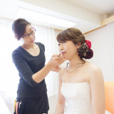 美容師は自社美容1Fに美容室がありますので打ち合わせも楽です!!