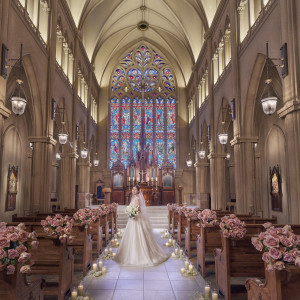 5000組以上の花嫁を魅了した憧れが憧れを呼ぶ大聖堂。|ロイヤル セント ヨークの写真(11723948)