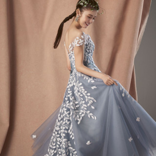 【Dress】アクセサリーとのコーディネートで、より一層輝く