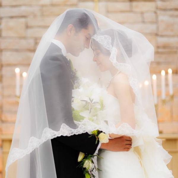 ベールに包まれたふたりだけの世界
光あふれるチャペルでやさしい笑顔を永遠に