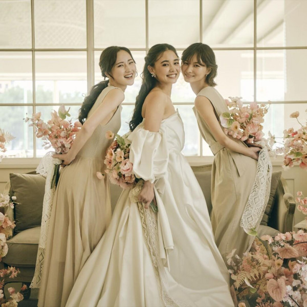 ［衣装］ウエディングドレス1着33万円分プレゼント！