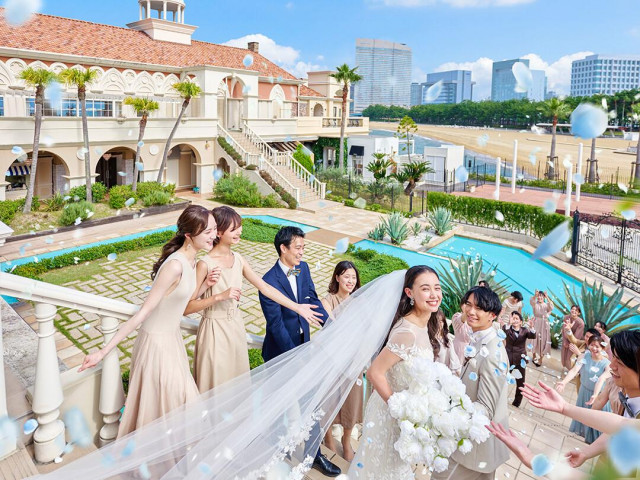 式場見学は『MARIZON』から