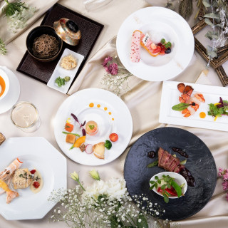 【1万5千円相当の料理&スイーツ】【オリジナルギフト】【5万円のウエディングチケット】3大特典!!